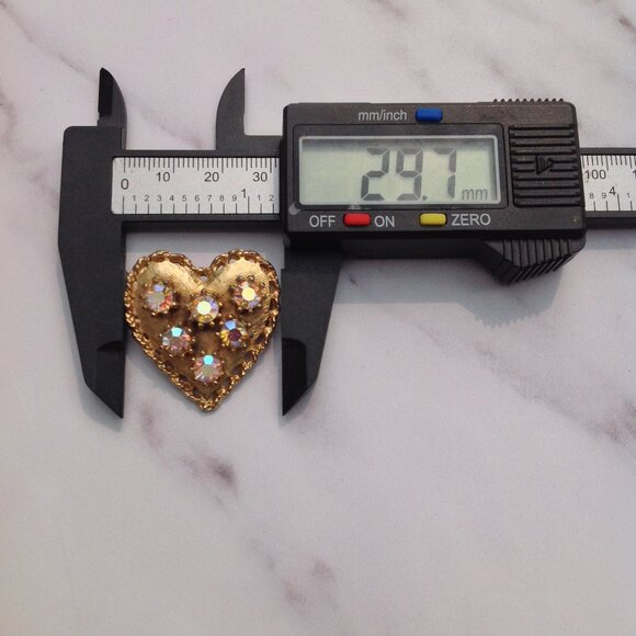 Gold Heart Shaped Brooch PENDANT Swarovski Rivoli Aurora Borealis Crystals - Picture 11 of 12